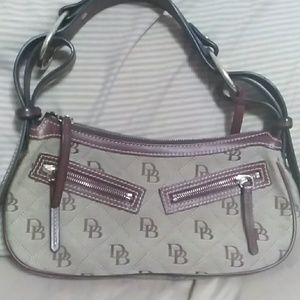 Hand bag